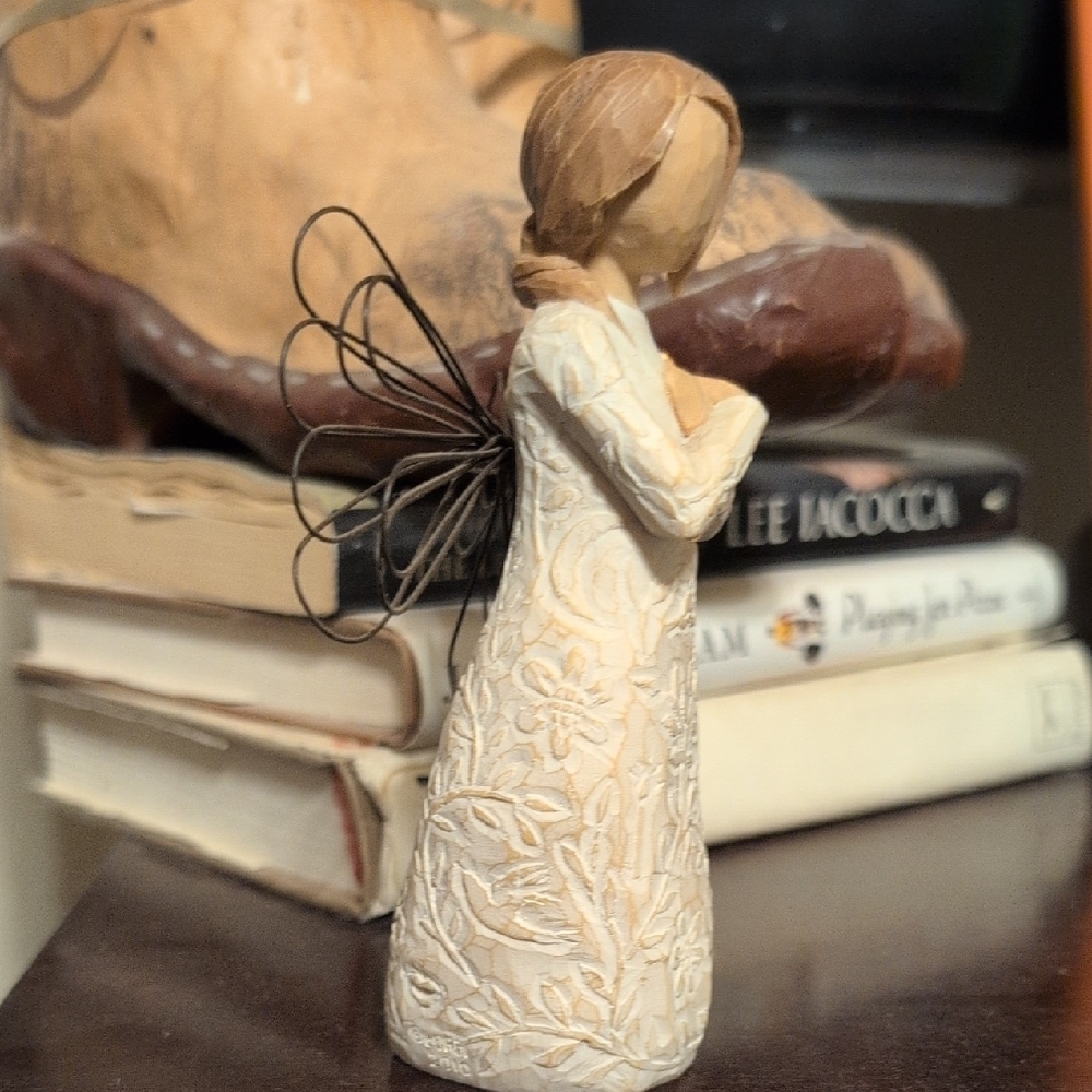 Willow Tree Remembrance figurine